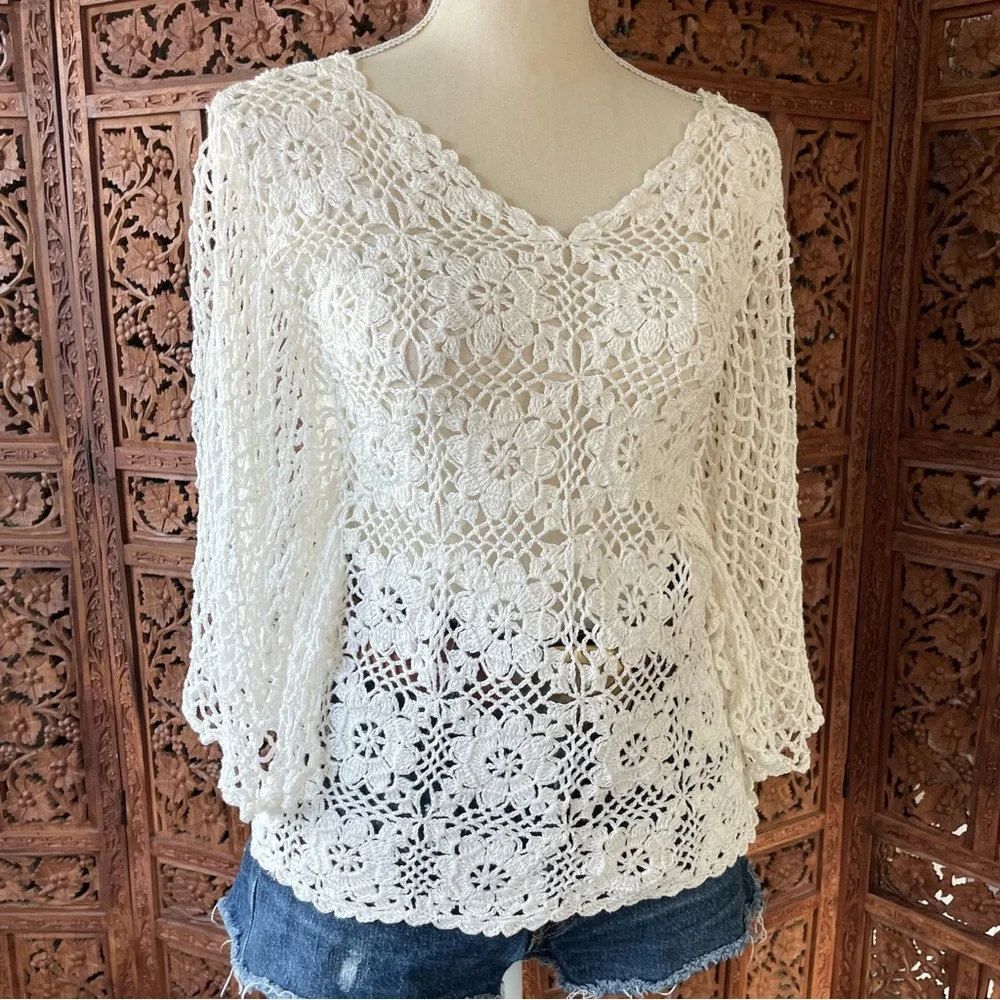 True Vintage White Boho Crochet Bell Angel Sleeve Top - Picture 3 of 10